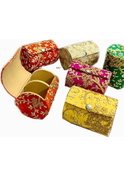 Görüntü Başına Kadın Bileklik Kutuları Hint Düğün Misafirler Için Karşılık Hediye Bayanlar El Çantaları El Yapımı Işlemeli Debriyaj Torbalar Küpe Kutusu (Yurt Dışından) fırsatları