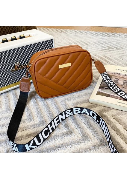 Kırmızı Moda Kadın Küçük Pu Deri Askılı Çanta Taşınabilir Tek Askı Çanta Çanta Mektup Dekorasyon ile Yaz Seyahat Için (Yurt Dışından) fırsatları