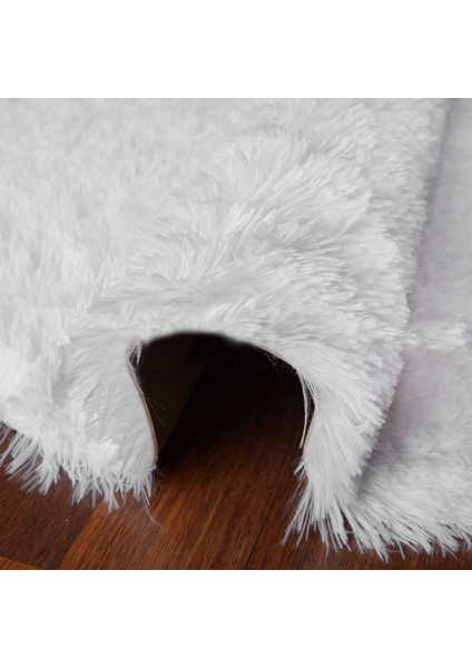 Tüy Dökmez Tavşan Tüyü Post Halı Beyaz modelleri