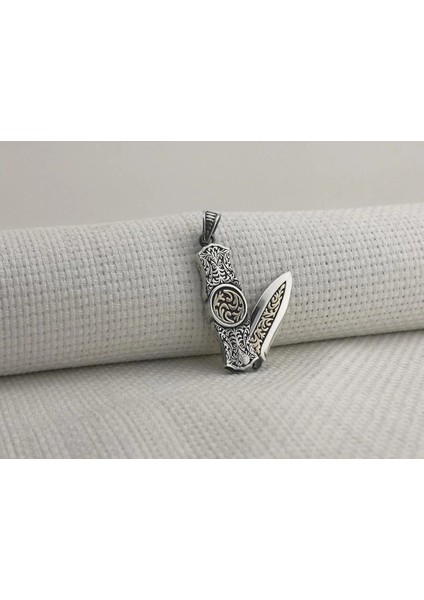 925 Ayar Gümüş Çakı Bıçak Tasarımlı Özel Işlemeli Kolye Ucu fiyatları