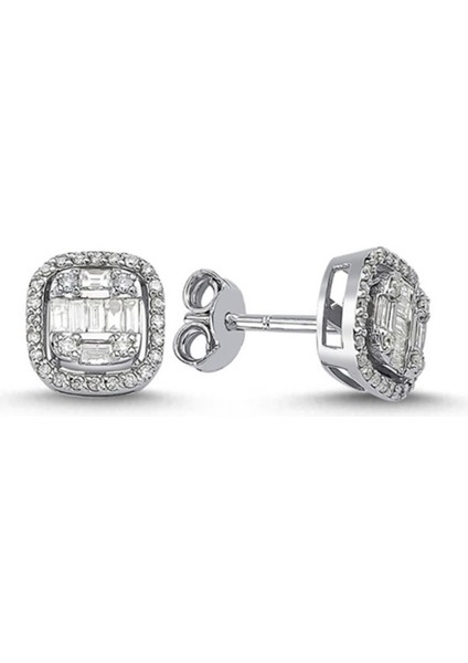 0,39 Karat Pırlantalı Baget Küpe