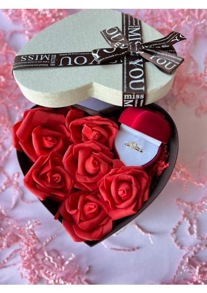 Ciddi Ilişkim Var Yüzüklü (Kalp Taşlı Baget Yüzük) Sevgiliye Hediye Kutu Seti