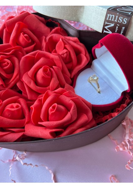 Ciddi Ilişkim Var Yüzüklü (Kalp Taşlı Baget Yüzük) Sevgiliye Hediye Kutu Seti fiyatları