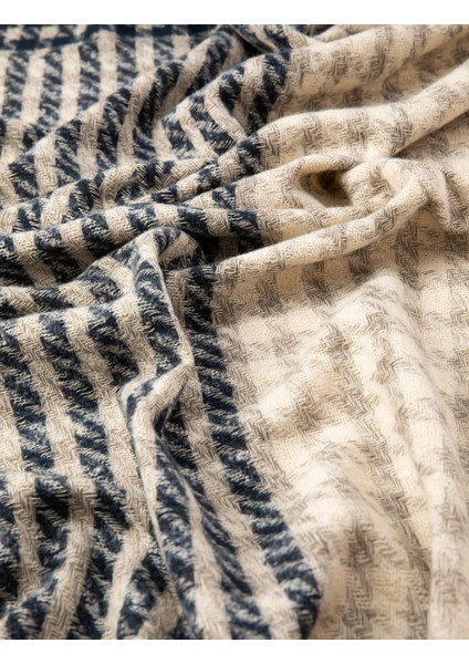 Kazayağı Desenli Atkı Püsküllü modelleri