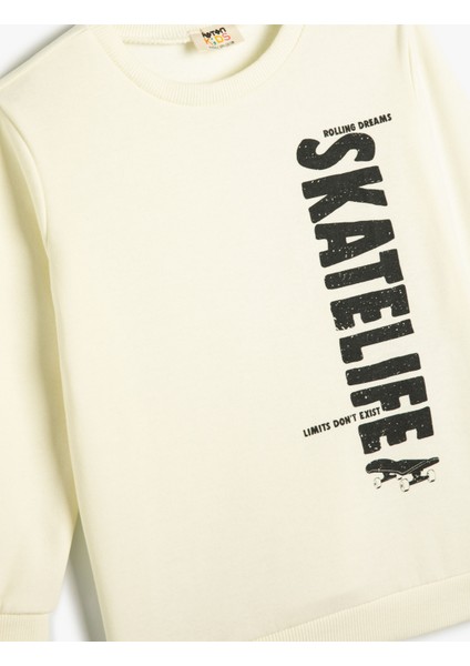 Sweatshirt Kaykay Baskılı Uzun Kollu Bisiklet Yaka Şardonlu modelleri