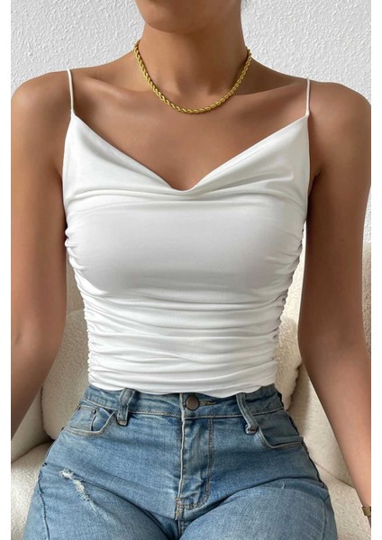 Kadın Kolsuz Askılı Degaje Yaka Bluz Crop