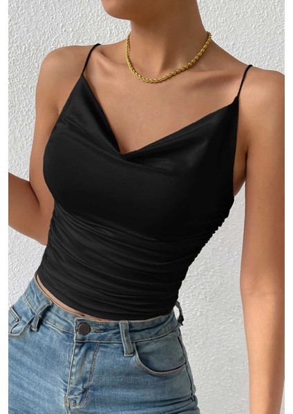 Kadın Kolsuz Askılı Degaje Yaka Bluz Crop