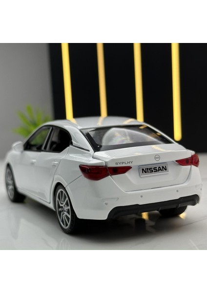 1:32 Nissan Sylphy Model Oyuncak Araba (Yurt Dışından)