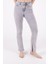 Paçaları Yırtmaç Detaylı Yüksek Belli ve Cepli Normal/basic Jean Kadın Kot Pantolon Açık Gri Kar 2