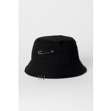 Shopiolog Siyah Piercingli Bucket Şapka