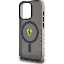 Ferrari iPhone 15 Pro Max Kılıf Ferrari Orjinal Lisanslı Magsafe Şarj Özellikli Tırtıklı Kenar Tasarım Siyah