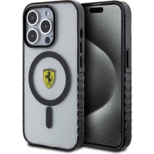 Ferrari iPhone 15 Pro Max Kılıf Ferrari Orjinal Lisanslı Magsafe Şarj Özellik Tırtıklı Kenar Tasarım Şeffaf