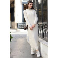 Hazelin Kadın Krem Geniş Kalıp Fermuarlı Yaka  Fitilli Triko Midi Elbise HZL24W-BD1101831