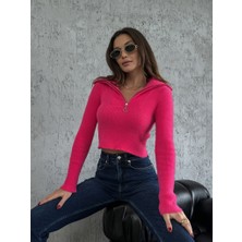 Elif Özbey Fuşya Yakası Fermuarlı Yumoş Kazak