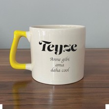 Mor Mürekkep Teyze Baskılı Sarı Kulplu D Kupa