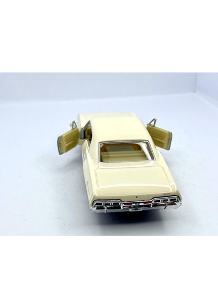 Çek Bırak 1967 Chevrolet Impala ( Krem ) Oyuncak Araba modelleri