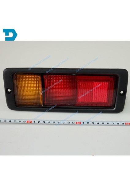 Sağ Taraf Stili 1 Parça V32 V33 Arka Işıklar Pajero Arka Tampon Lambası Montero Arka Sis Lambası Ampul Olmadan V31 V43 V30 (Yurt Dışından) fırsatları