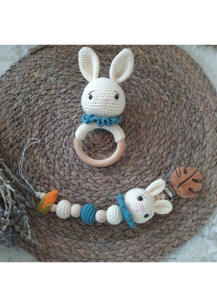 Hoşgeldin Bebek Yenidoğan Isimli Emzik Zinciri Askısı Hediye Seti Amigurumi Mini Tavşan Mavi