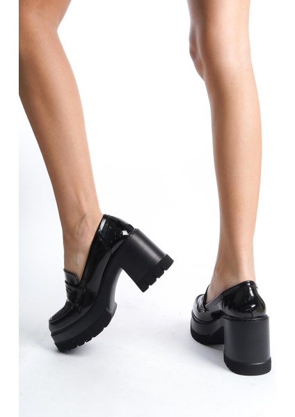 Kadın Femi Siyah Rugan 8 cm Topuklu Platformlu Ayakkabı modelleri