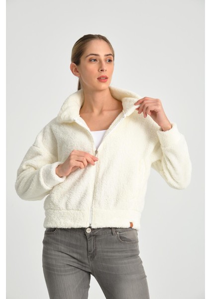 Ekru Tam Fermuarlı Kadın Peluş Ceket modelleri