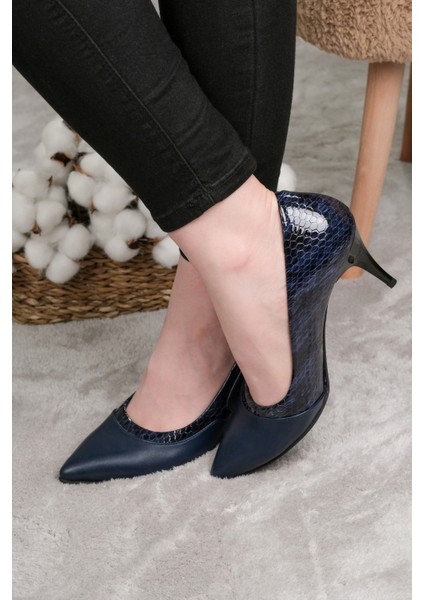 Hakiki Deri Stiletto Lacivert Topuklu Ayakkabı - 7,5 Cm İnce Topuk Sivri Burun - El İşçiliği Rugan Yılan Desen Premium Deri GRS004-LC