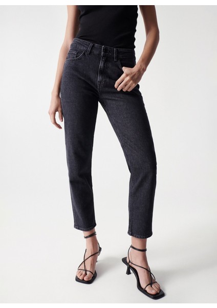 Yüksek Bel Dar Paça Mom Fit Siyah Kadın Denim Pantolon 21004613