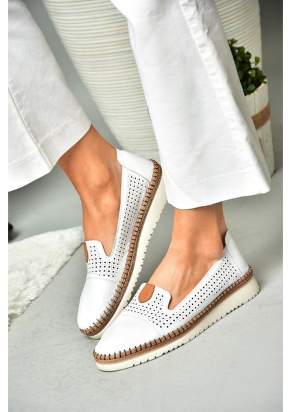 P555500103 Beyaz Deri Kadın Ayakkabı