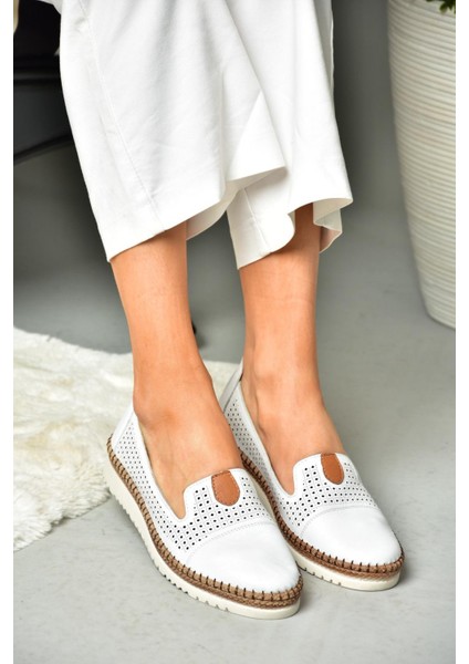 P555500103 Beyaz Deri Kadın Ayakkabı modelleri
