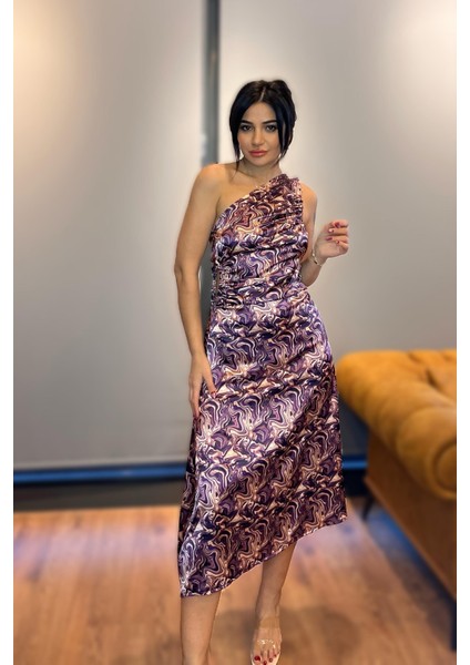 Mor Vücuda Oturan Midi Tek Omuz Saten Elbise fiyatları