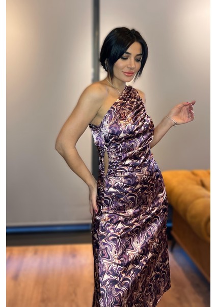 Mor Vücuda Oturan Midi Tek Omuz Saten Elbise fırsatları