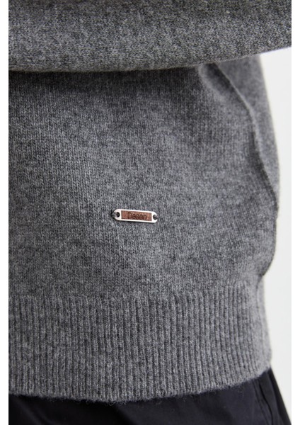 Erkek Sıfır Yaka Basic Yün Kazak Füme