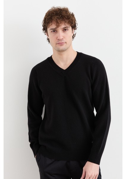Erkek V Yaka Basic Yün Kazak Siyah fiyatları