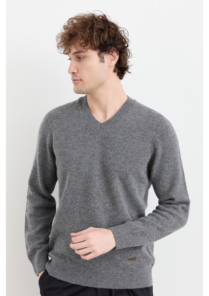Erkek V Yaka Basic Yün Kazak Füme fırsatları