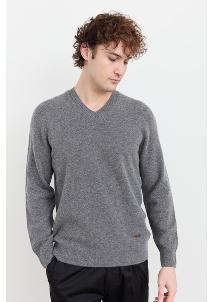 Erkek V Yaka Basic Yün Kazak Füme indirimleri