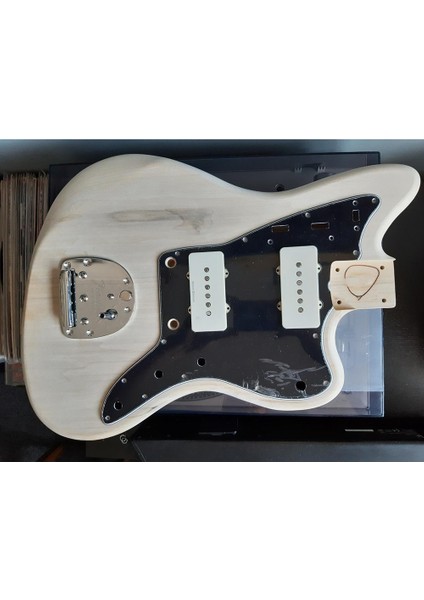 Usa Vintage 60S Jazzmaster ve Sq Classic Vibe Için 13 Delikli Gitar Pickguard, 4ply Siyah (Yurt Dışından)