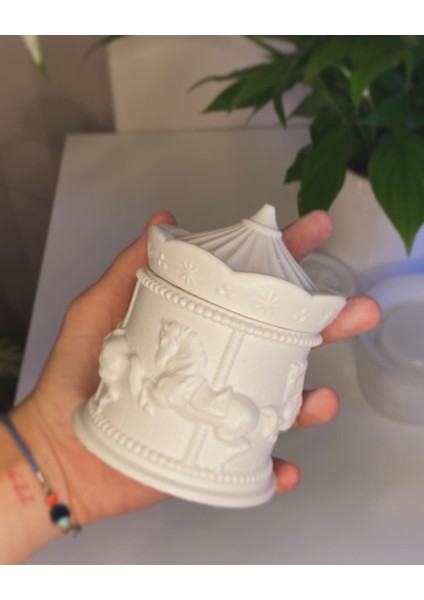 Atlı Karınca Dekoratif Kutu Carousel