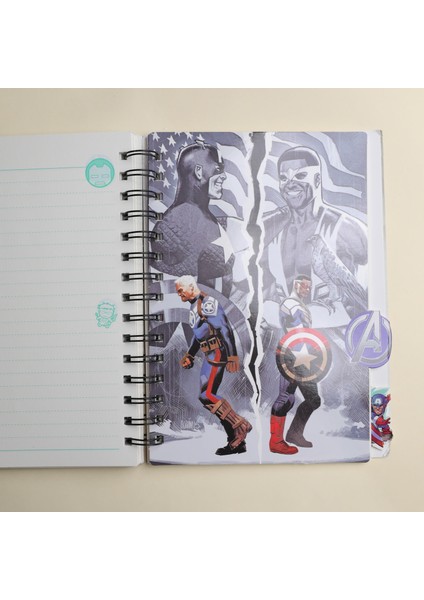 Avengers Karakterler 3 Boyutlu Defter Ayraçlı fiyatları