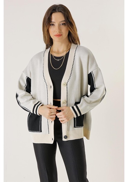 Önü Düğmeli Cepli Triko Hırka fiyatları