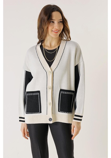 Önü Düğmeli Cepli Triko Hırka modelleri