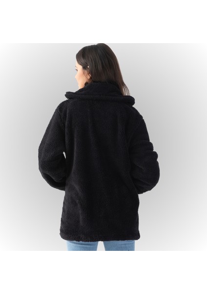Kadın Dik Yaka Düğmeli Peluş Hırka