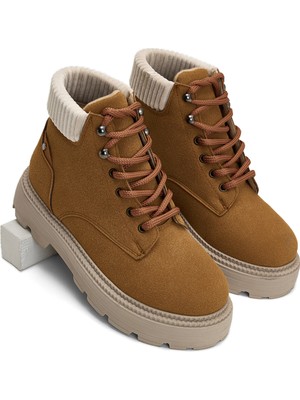 Tonny Black Kadın Taba Süet Kısa Bağcıklı Bot Rahat Kalıp Dış Materyal Süet Topuklu Model