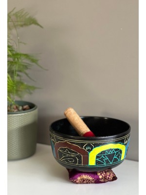 Mia 3 Renk Motifli Tibet Meditasyon Çanağı/meditasyon Kasesi (Singing Bowl) ve Mürdüm Alt Yastığı Seti