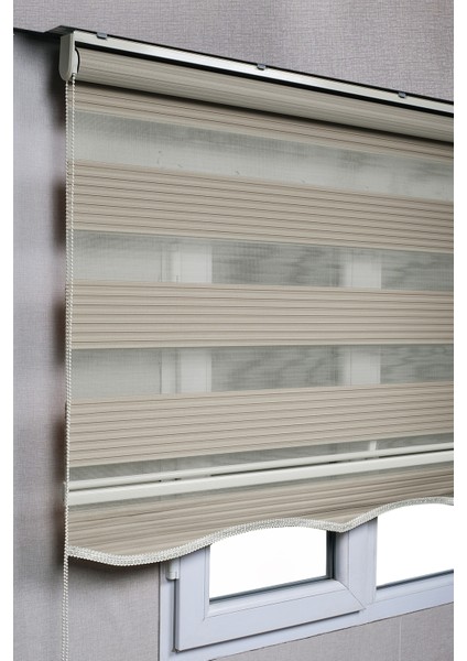 Etekli Kum Beji Pileli Zebra Stor Güneşlik Perdeler