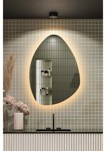 LED Işıklı Asimetrik Üçgen Model Dekoratif Duvar Aynası, Modern Eşsiz Ayna, Duvar Dekorasyon Ürünü