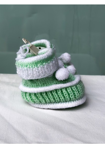 Bebek Patiği El Örgüsü modelleri