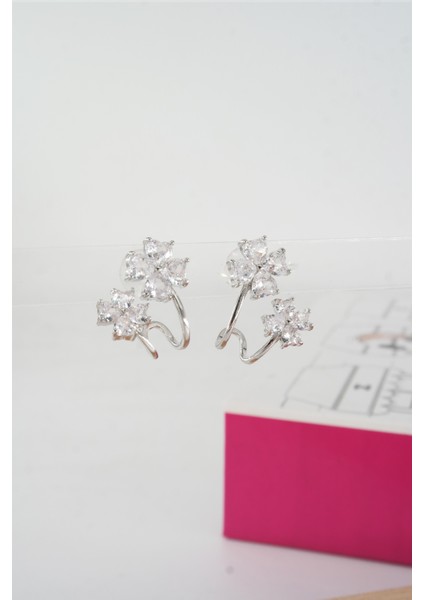 Kadın Vip Seri Baget Zirkon Taşlı 925 Ayar Gümüş Klipsli Küpe Seti fiyatları