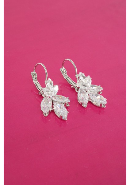 Kadın Vip Seri Baget Zirkon Taşlı 925 Ayar Gümüş Klipsli Küpe Seti modelleri