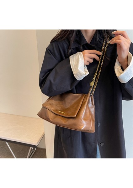 Kadınlar Için Popüler Retro Moda Büyük Kapasiteli Koltuk Altı Çantası 2023 Yeni Sonbahar ve Kış Basit Zincir Omuz Crossbody Çanta (Yurt Dışından)