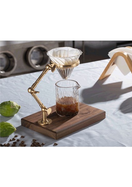 Kahve Damlatıcı Standı El Yumruk Metal Filtreli Fincan Çerçeve Tutucu Kağıt Rafı Pirinç Geometrik Damlama Bardak Braketi Üzerine Dökün (Yurt Dışından)