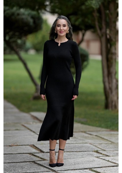 Styleboom x Peraluna Dorset Dress Toka Detaylı Ribana Örgü Midi Kadın Triko Elbise - Siyah
